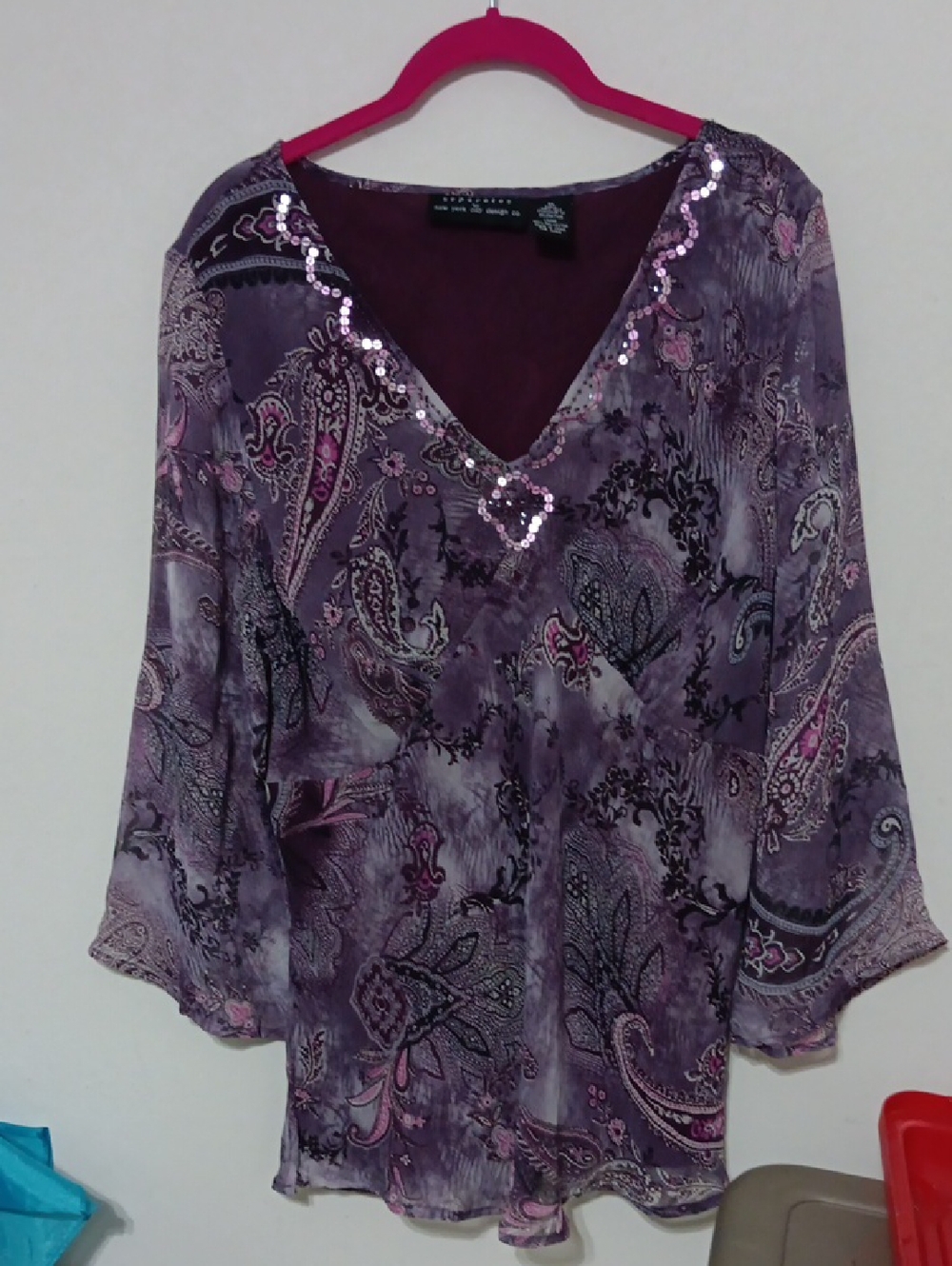 Women's Purple Paisley V-Neck Sequin Trim Tunic